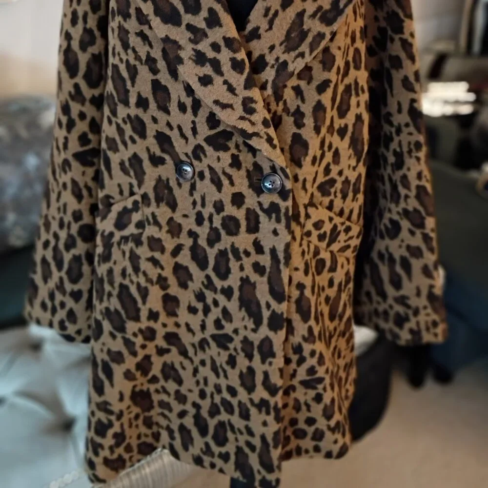 LANE BRYANT LEOPARD PRINT DOUBLE BREASTED JACQUARD COAT SIZE 18 NWT - Picture 5 of 9